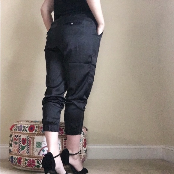 🌃NWT! Sporty CHIC BLK Satin Jogger - Picture 3 of 16